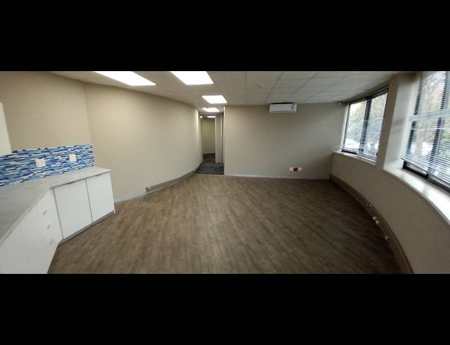 433M² OFFICE TO LET IN WOODMEAD